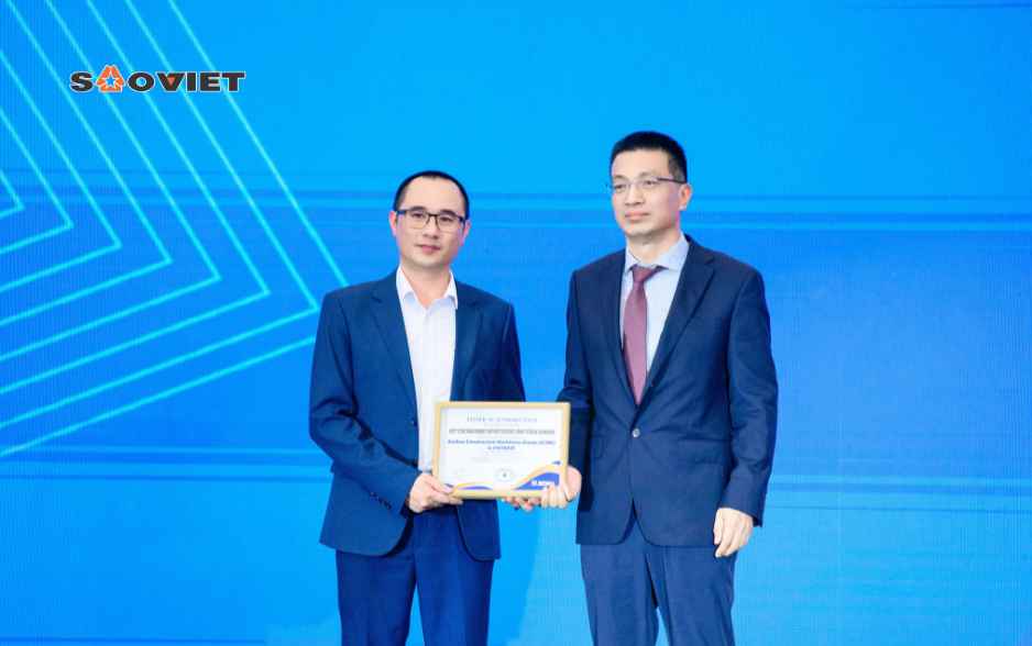 Sao Việt nhận Chứng nhận Nhà phân phối của XCMG tại thị trường Việt Nam