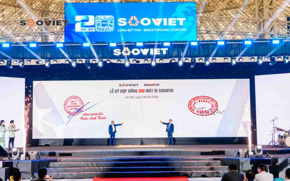 Lễ ký kết hợp đồng 200 máy ủi giữa Sao Việt và Shantu