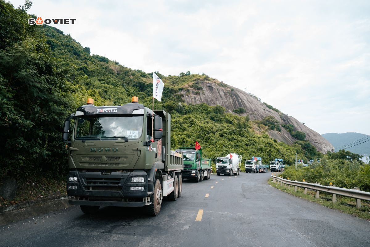 Xe ô tô tải tự đổ 3 chân TX400 thùng vuông